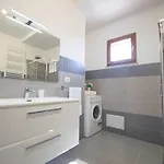 6 Posti Letto Con Piscina E Parcheggio Vicino Al Mare *
