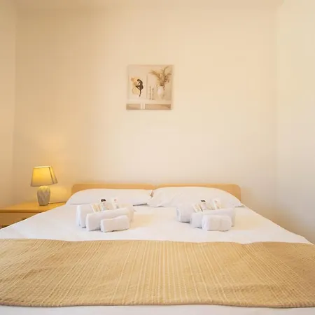 6 Posti Letto Con Piscina E Parcheggio Vicino Al Mare *